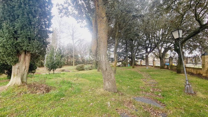 Foto e44659f2-f0f3-46f1-8ab1-68b72863b82a. Chalet  en Becerril de Campos