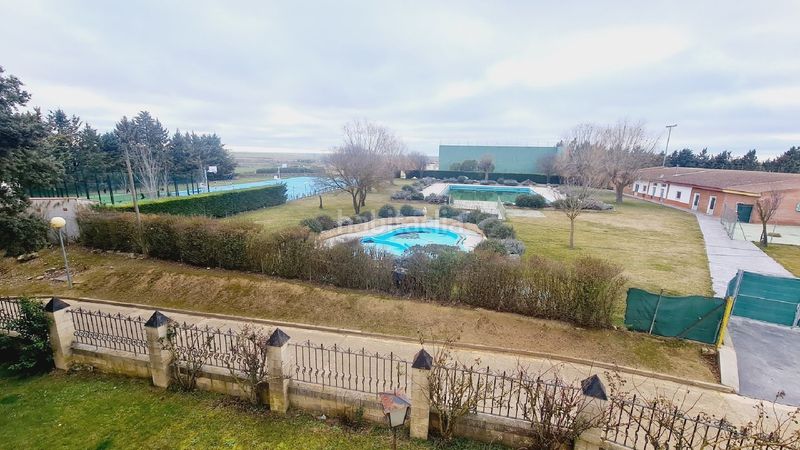 Foto ec498cd9-6c7d-48df-a242-86c1b3ae7720. Chalet  en Becerril de Campos