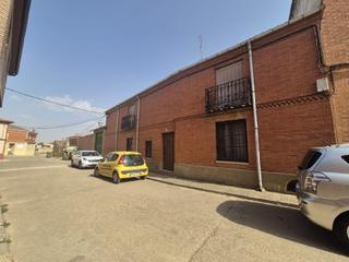 Maison  C zaratana. Casa  becerril de campos
