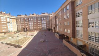 Etagenwohnung in AV ASTURIAS