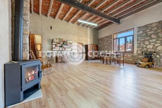 Casa  Carrer comte de rius. En venta casa de 4 habitaciones con amplio local comercial en ce
