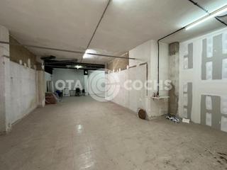 Local Comercial  Jovellanos. Local de 170m2 en calle jovellanos en reus