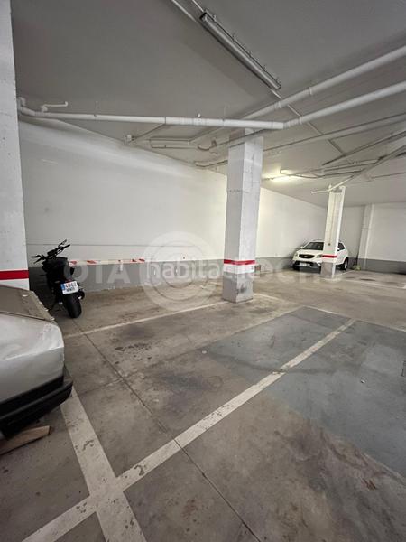 Foto 0f438833-e324-43a7-aa40-9c55aedce911. Parking voiture dans Migjorn Reus