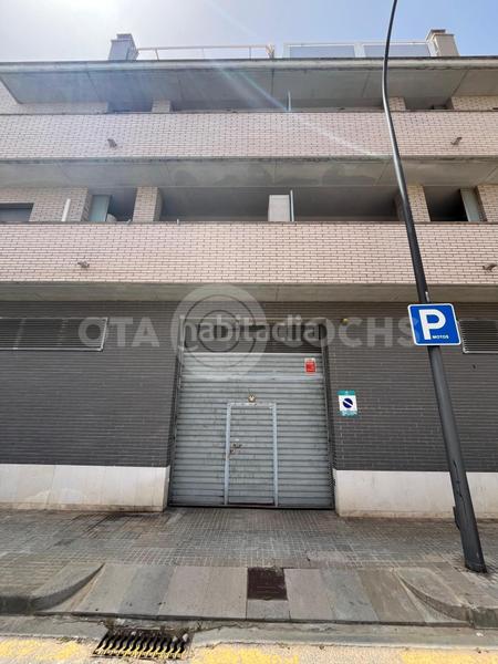Foto 9a481a78-bea3-47d6-830e-fedf42a9bc8e. Parking voiture dans Migjorn Reus