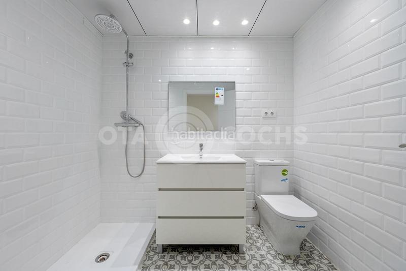 Foto 212bb5d6-71fe-4486-97bc-8f8016641639. Piso  reformado a estrenar en calle llovera en Reus
