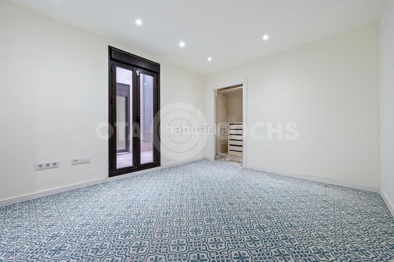 Foto 5a8f4f20-ebd0-4461-8e49-4092fef0385f. Piso  reformado a estrenar en calle llovera en Reus