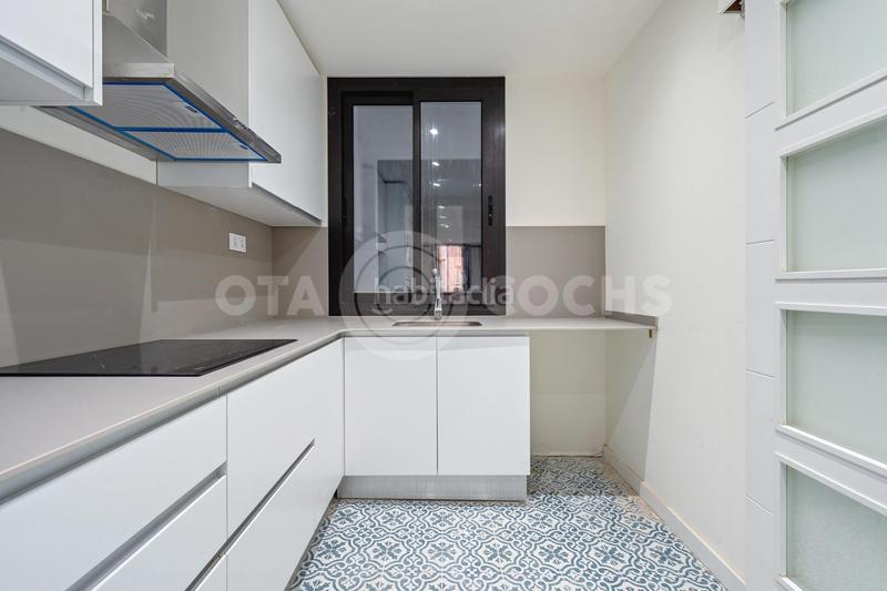 Foto c9a7756d-2d9d-4b01-a640-96d4353bdb0b. Piso  reformado a estrenar en calle llovera en Reus