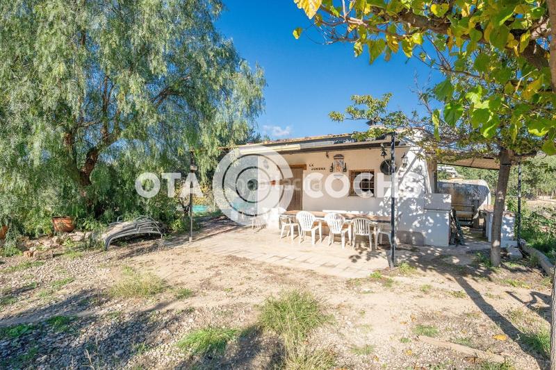 Foto b814557c-96ea-42d9-9f87-3abd9b386eb4. Masia a Mestral Reus