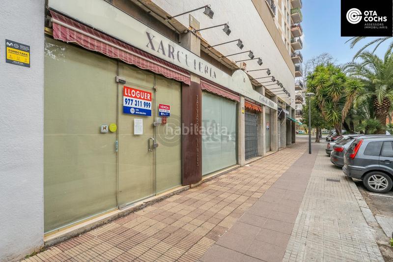 Foto 02b2345f-b275-4e77-8ddd-43f46911a35d. Local comercial se vende local comercial en calle catalunya en Reus
