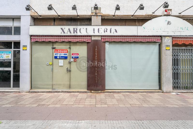 Foto 5d54f4db-e7d0-49b9-b105-ed07099a31a7. Local comercial se vende local comercial en calle catalunya en Reus