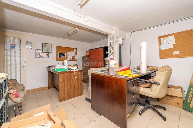 Foto 7b9938bb-e225-4560-a969-81eeeb46e73c. Local comercial se vende local comercial en calle catalunya en Reus