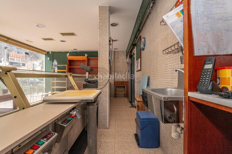 Foto bd4c4792-7e8c-4646-a45f-399e604ada89. Local comercial se vende local comercial en calle catalunya en Reus
