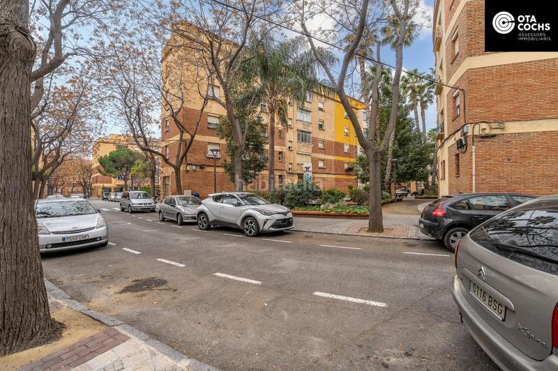 Foto d8339e95-92e3-4b1e-b208-fa9ad50f99bb. Local comercial se vende local comercial en calle catalunya en Reus