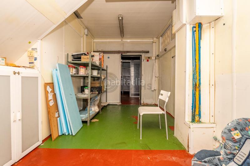 Foto e4fe2486-469a-479a-b3d3-a7cd91515bd7. Local comercial se vende local comercial en calle catalunya en Reus