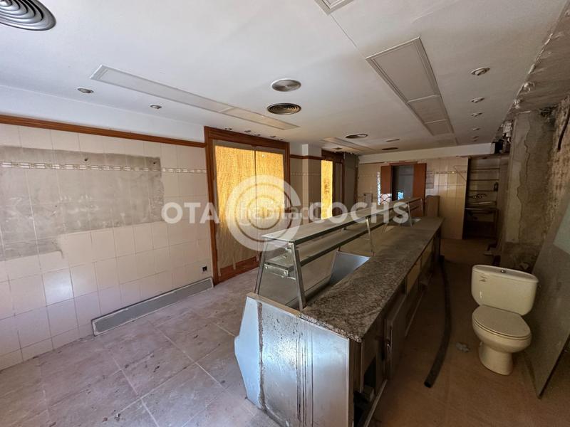 Foto 04d64c1f-9931-43fd-adb4-86bb26d2175c. Alquiler local comercial local en alquiler en plaza del victor en Reus