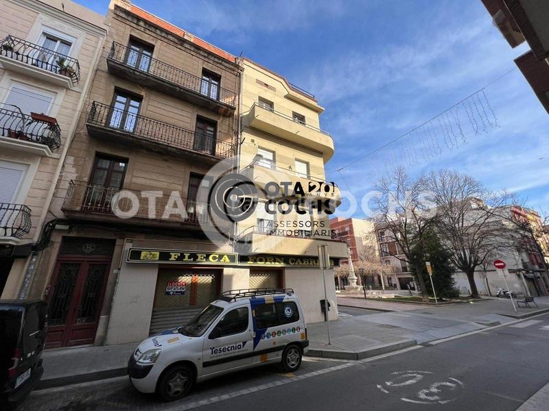 Foto 0adfe763-39dc-4b2b-a092-1b2dd652e1d8. Alquiler local comercial local en alquiler en plaza del victor en Reus