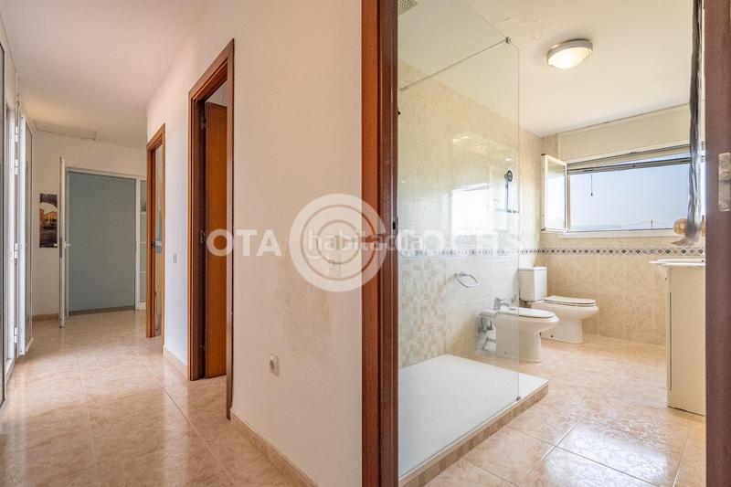 Foto 009b0e22-db50-4534-b397-712145929cd0. Xalet amb aparcament a Llevant Reus