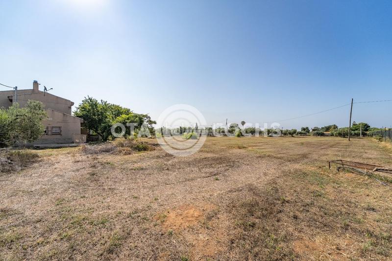 Foto e852f678-33df-4aa4-ba16-a098d787f978. Xalet amb aparcament a Llevant Reus