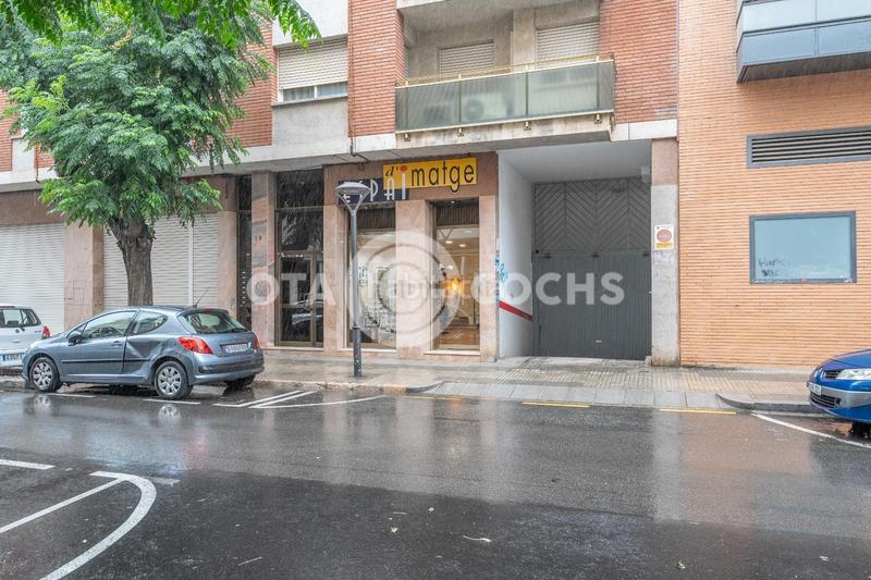 Foto 4dd1e0b2-67b9-49d1-9bfa-8e1cf28a1b3c. Local commercial dans Ponent Reus