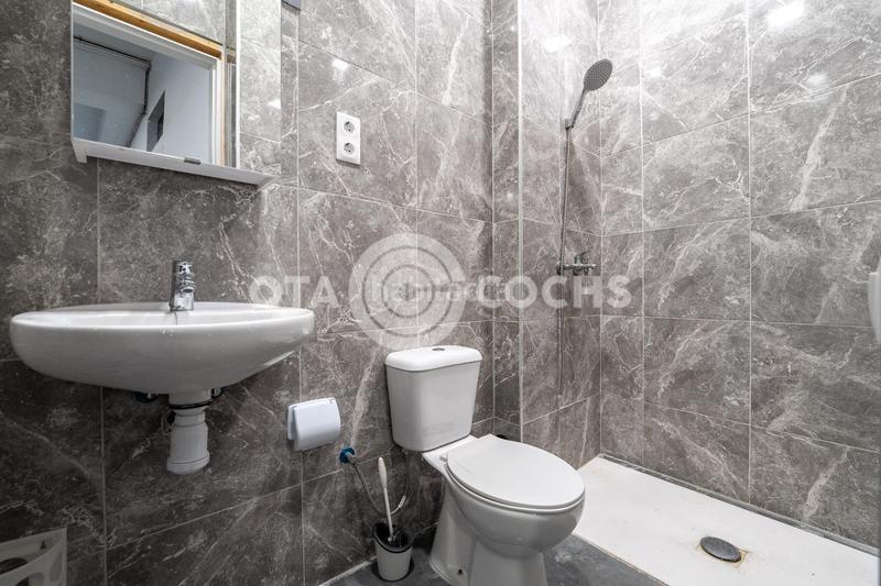 Foto bdc72d14-2c0a-493d-a648-8b2bdea1c286. Casa adossada amb aparcament a Centre Reus