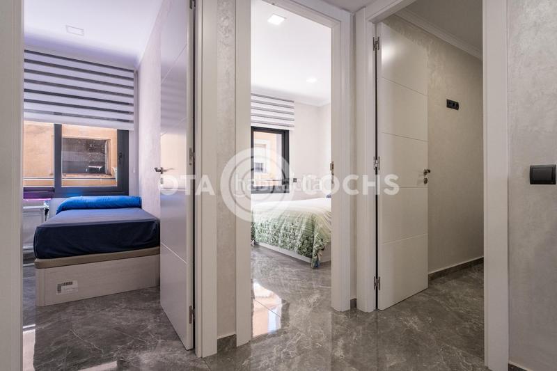 Foto bf91ce5b-3fb2-4b96-a3ba-2370174b8872. Casa adossada amb aparcament a Centre Reus