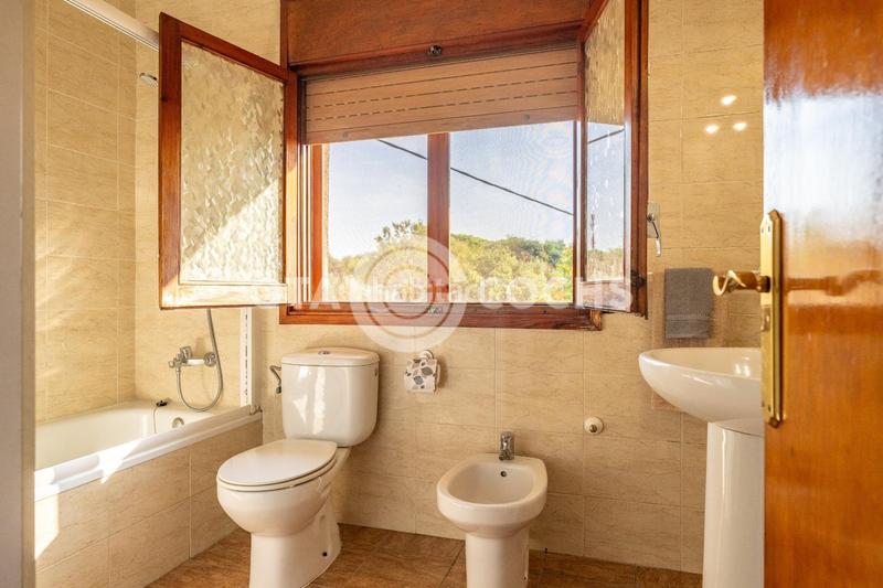 Foto a4313d61-b439-4986-80b8-96b217d798d8. Casale con riscaldamento parcheggio in Llevant Reus