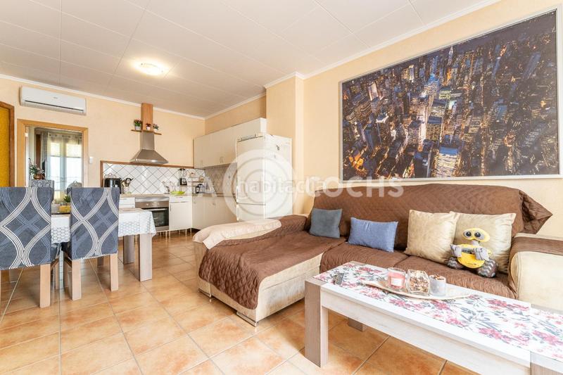 Foto 52b3f160-5035-40ce-9a97-ddec0ef5fee0. Edificio  para invertir en el corazon en Centre Reus