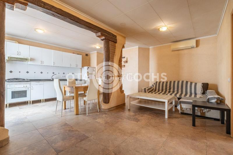 Foto 7407648b-d116-48f7-8e70-23fa252169d6. Edificio  para invertir en el corazon en Centre Reus