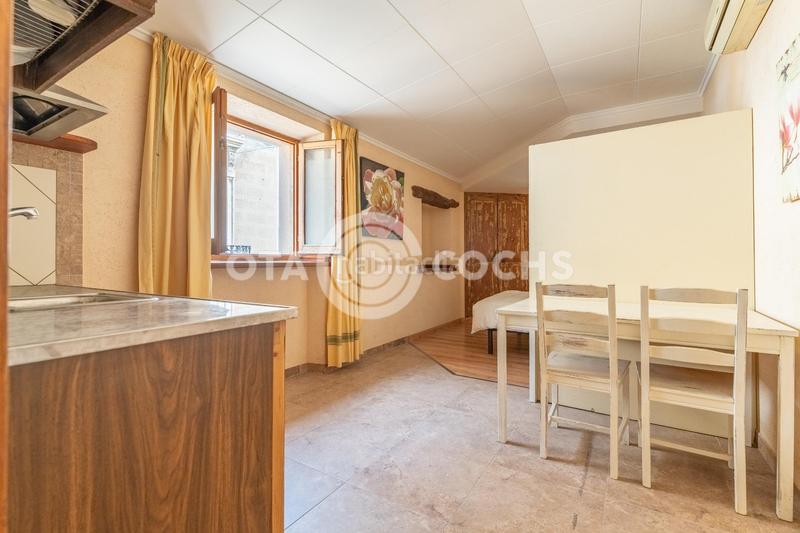 Foto 961aad3a-6a75-41c9-81e5-dfd50e45c0f2. Edificio  para invertir en el corazon en Centre Reus