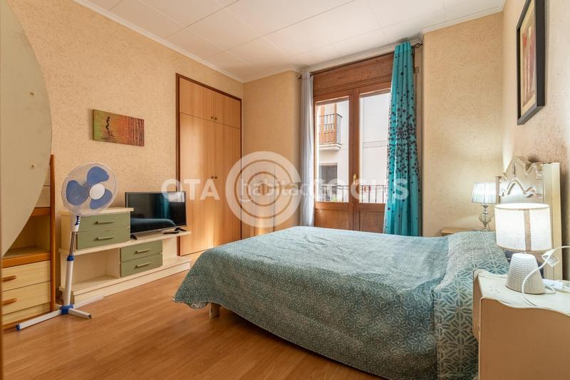 Foto b815ac03-c68a-4c97-b0fe-7c135d125178. Edificio  para invertir en el corazon en Centre Reus