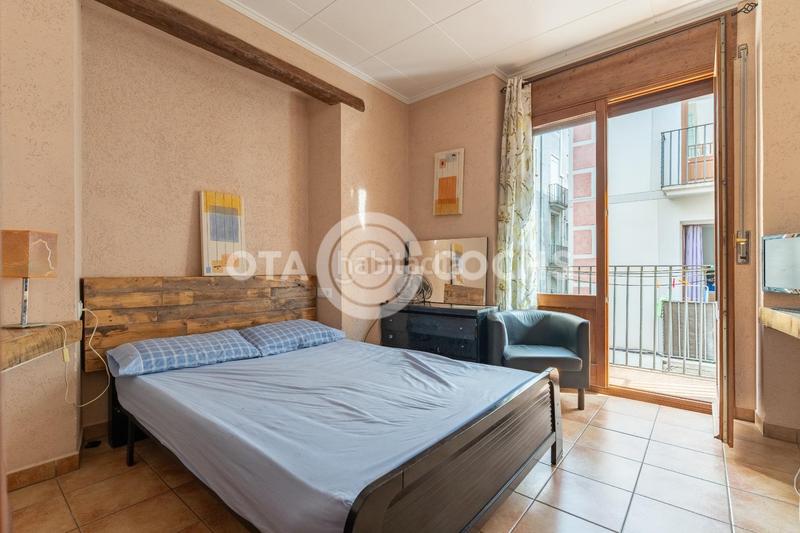 Foto b8be09f1-4e39-4a47-8025-3414697e6555. Edificio  para invertir en el corazon en Centre Reus