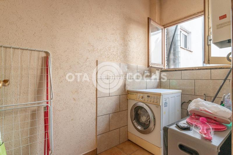 Foto c0a6f822-289a-4d08-a706-3209ff008de6. Edificio  para invertir en el corazon en Centre Reus