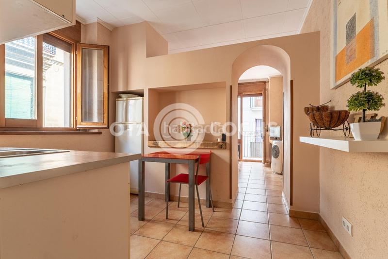 Foto ca5dd84c-f583-43b1-b895-3d519d7e909e. Edificio  para invertir en el corazon en Centre Reus