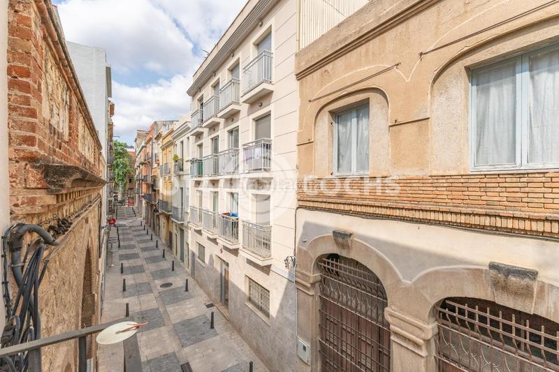 Foto f7b0f245-0891-4c06-9e00-17d52235066b. Edificio  para invertir en el corazon en Centre Reus