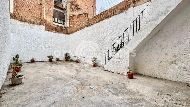 Foto 97ba64e3-7c6b-4e98-bad8-ea098d2724cb. Locale commerciale in Centre Reus