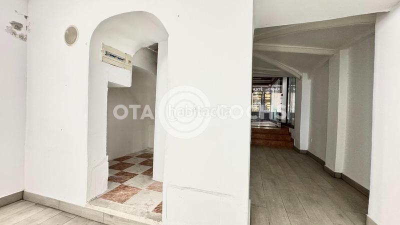 Foto d4c1c5a2-64eb-4097-9733-9f08492f5c7c. Locale commerciale in Centre Reus