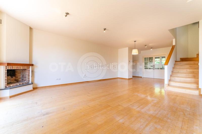 Foto 6d18ec21-a7af-4f5e-8c00-9dcb9d5de7e0. Zweistöckige wohnung mit heizung parking pool in Migjorn Reus