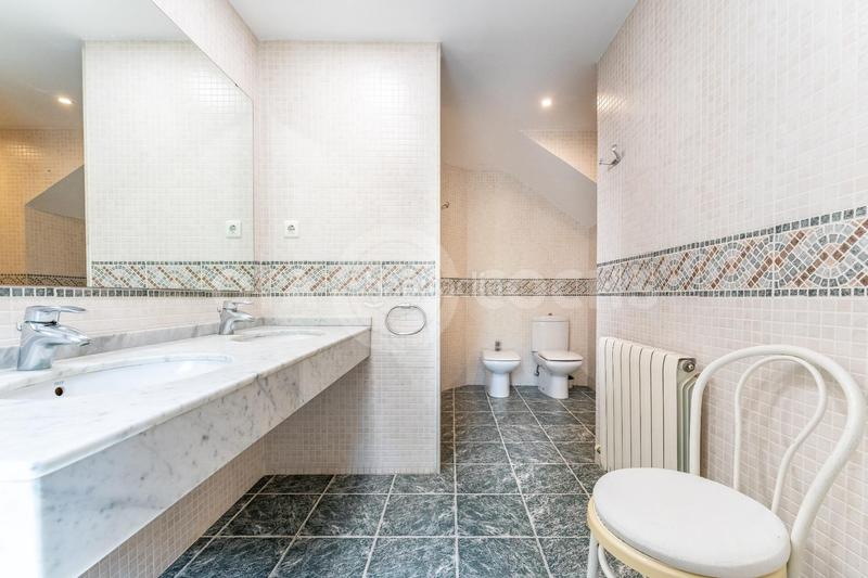 Foto 6ea388c3-ceef-4f3e-9c71-9174f1cd8274. Zweistöckige wohnung mit heizung parking pool in Migjorn Reus