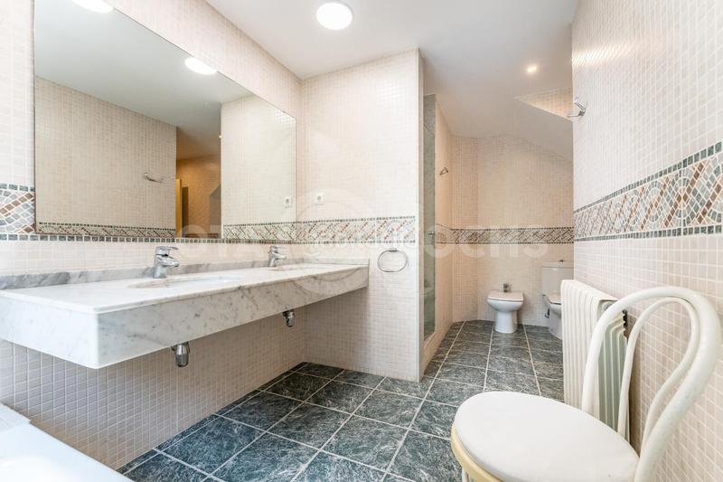 Foto c81a5864-63fb-4daa-b255-6a8ec6c551fc. Zweistöckige wohnung mit heizung parking pool in Migjorn Reus