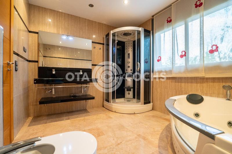 Foto 056f64ec-51ea-484b-b4c7-b41978eae9ae. Reihenhaus mit heizung parking in Mestral Reus