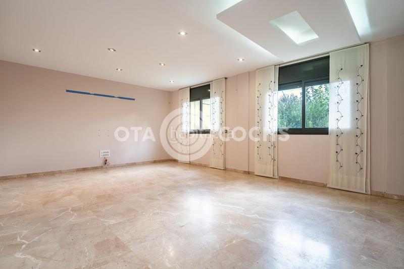 Foto 202e9980-ee2c-4118-b012-e5c041cff0bb. Reihenhaus mit heizung parking in Mestral Reus