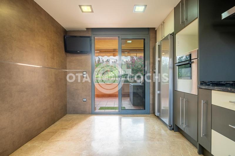 Foto 4a3f2f02-7050-4314-922c-219ac5810e06. Reihenhaus mit heizung parking in Mestral Reus