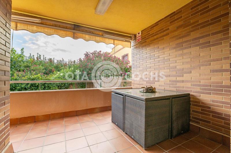 Foto 4ee23558-1ef3-4227-b686-12c8ac381a90. Reihenhaus mit heizung parking in Mestral Reus