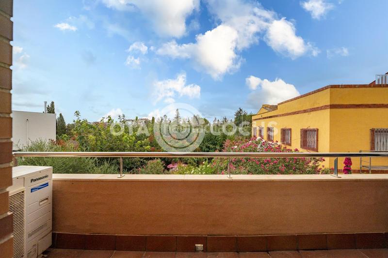 Foto 58967fd6-dbe6-43eb-881f-67b3ee586721. Reihenhaus mit heizung parking in Mestral Reus