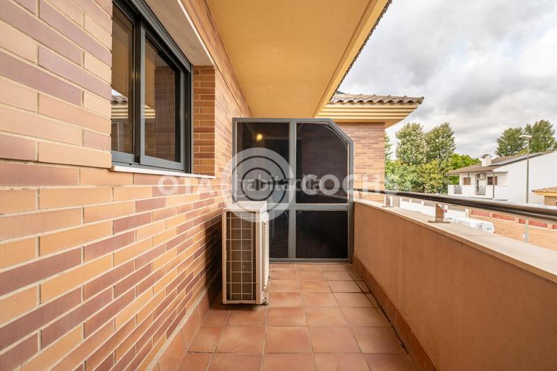 Foto 58d7da6c-bd23-4a27-a5da-e4af9eabd8a6. Reihenhaus mit heizung parking in Mestral Reus