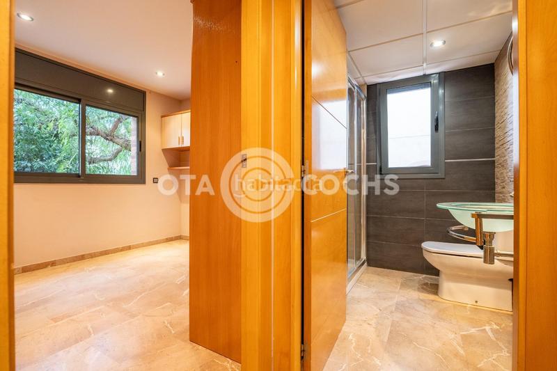 Foto 84ee7588-650d-4abc-a892-1f6e0e03b147. Reihenhaus mit heizung parking in Mestral Reus