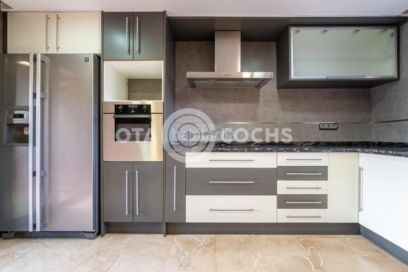 Foto 8c7f8772-2008-44ff-8f47-976c77fabde5. Reihenhaus mit heizung parking in Mestral Reus