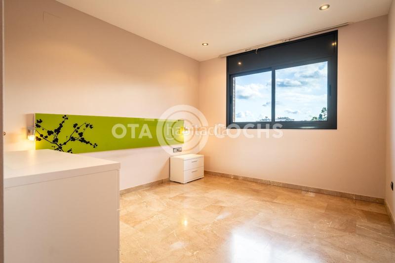 Foto 9c9a6358-fe86-4a2d-970e-c3be099ca8cd. Reihenhaus mit heizung parking in Mestral Reus