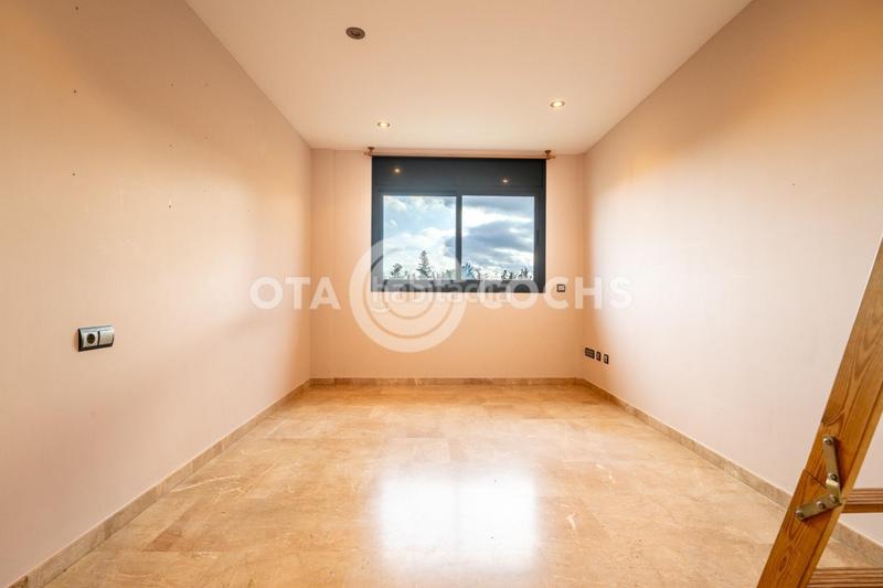 Foto b753fafe-480d-4bf7-9a9b-7a7645da3c49. Reihenhaus mit heizung parking in Mestral Reus