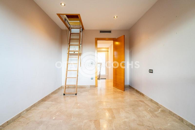 Foto bc690e92-758a-498a-8a5a-b4d189a513ba. Reihenhaus mit heizung parking in Mestral Reus